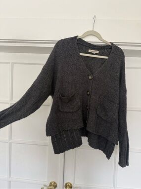 gray cardigan urban outfitters size M